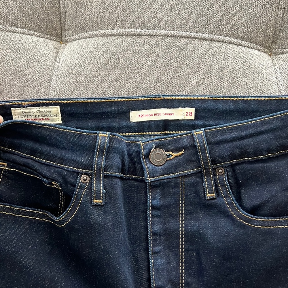 Levi high rise skinny jeans